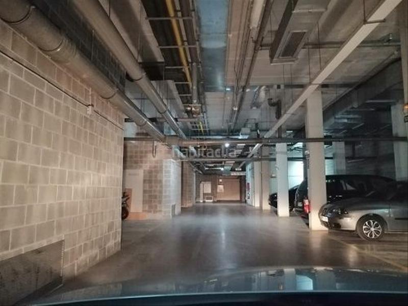 Foto df4b8cd3-6392-4555-b2c1-af2c311288ea. Aparcament cotxe a plaza higa de monreal 1 a Beriáin