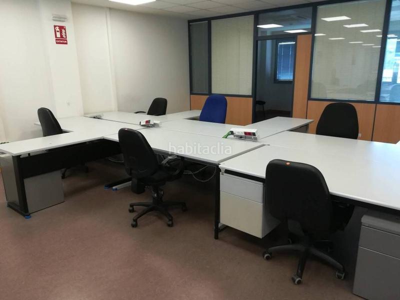 Foto 6ffcff8d-67b5-4390-a14a-ca22315482f6. Bureau dans calle iparberoki 32 dans Beriáin
