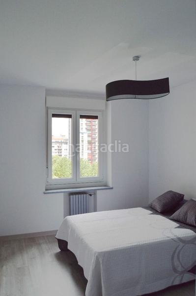 Foto 5df3ddfd-50dc-4bfc-9faf-1cd432f55437. Alquiler piso alquiler temporal de moderna vivienda en pio xii en Pamplona / Iruña