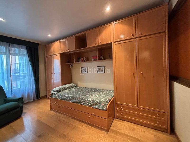Foto 651ab9c6-3d04-43c4-a8cb-f41a4b3a5e6e. Location appartement dans calle mayor 40 dans Casco Antiguo Pamplona / Iruña