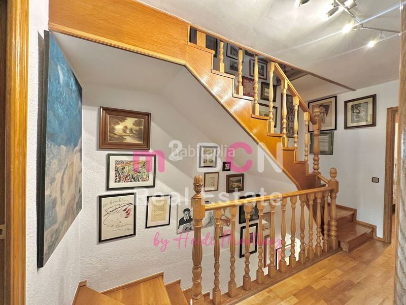 Foto 1078831b-f854-4a48-a252-391b2a9ddd11. Chalet en Ciutat Diagonal Esplugues de Llobregat