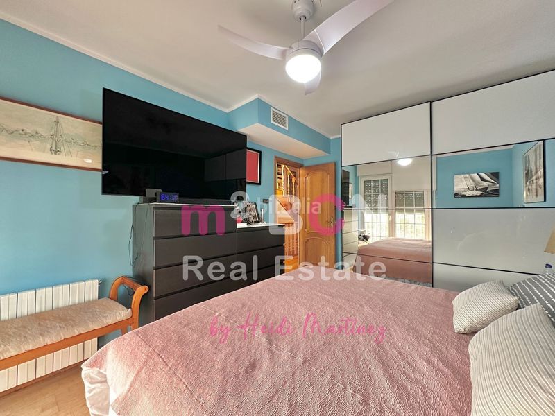 Foto 9c658d5e-b7b1-4f68-bc81-7dcd5bb4a06d. Chalet en Ciutat Diagonal Esplugues de Llobregat