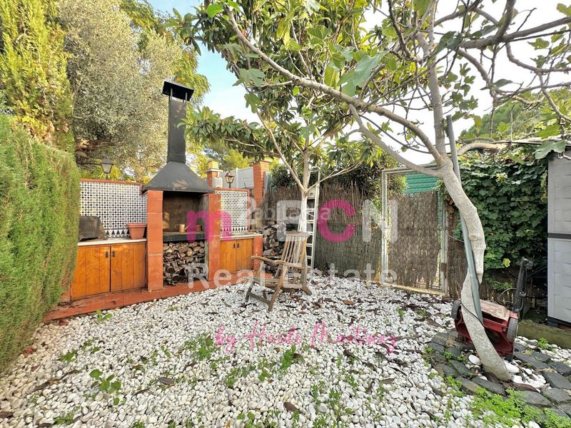 Foto add45c7b-e6c1-408a-bbb5-e4efcbcb629d. Chalet en Ciutat Diagonal Esplugues de Llobregat
