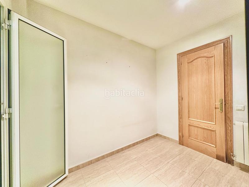 Foto ba91cbff-bcdf-43ec-9a01-77a4c37efa1f. Piso  de 4 habitaciones mercat en Molins de Rei