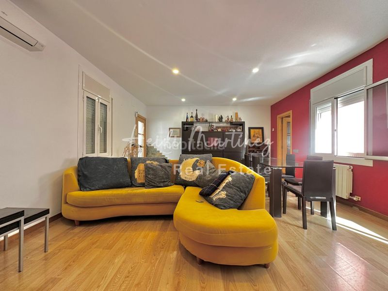 Foto 56b65a14-c4e8-408c-be85-4e85b03ce345. Casa adossada amb aparcament a Molins de Rei