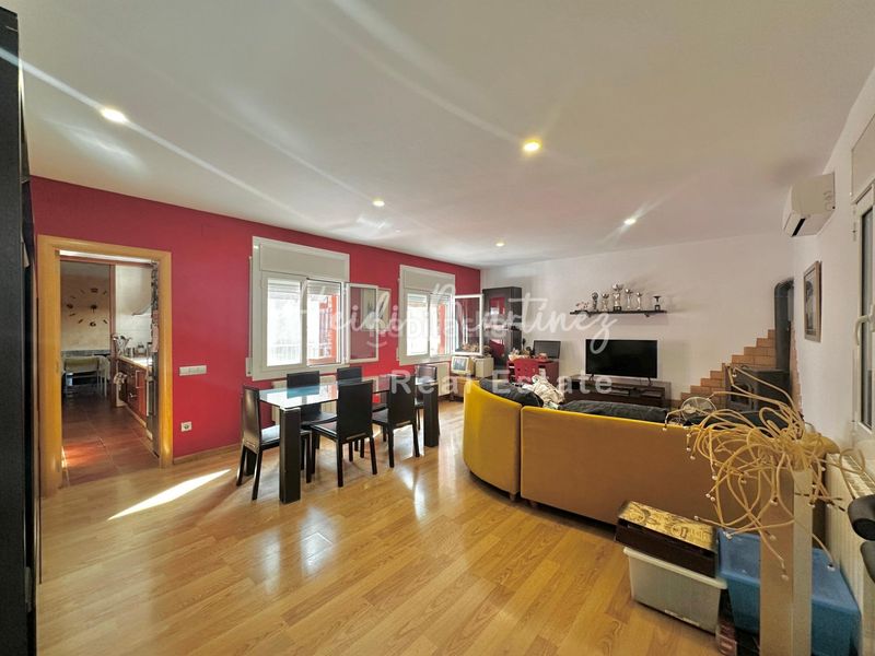 Foto 6b5e4012-f32e-49ca-b182-b0001c339620. Casa adossada amb aparcament a Molins de Rei