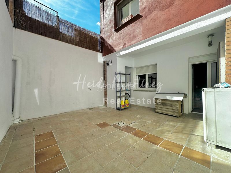 Foto 6d85bb23-f2f3-4b0d-b67a-1cd7b22b7c17. Casa adossada amb aparcament a Molins de Rei