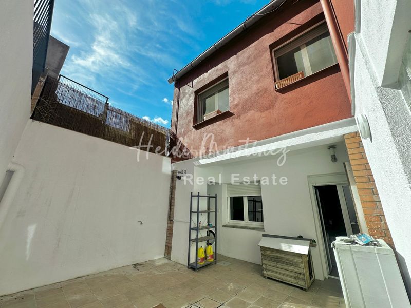 Foto cc3075d8-cc22-42af-ae7d-265b617fbd38. Casa adossada amb aparcament a Molins de Rei