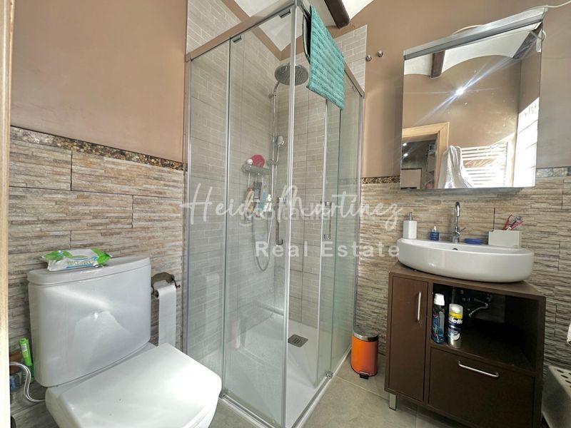 Foto cef8791b-860f-4985-ae68-35bd85dd2c37. Casa adossada amb aparcament a Molins de Rei