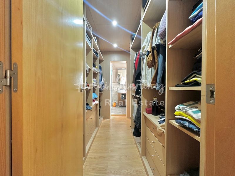 Foto e057d024-5acc-4228-858a-dcd3e8b64376. Casa adossada amb aparcament a Molins de Rei