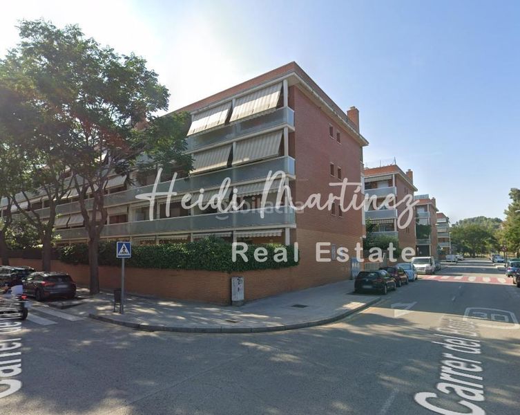 Foto d8043b83-94b1-490d-8387-41d38e97130e. Pis amb calefacció aparcament a Molins de Rei