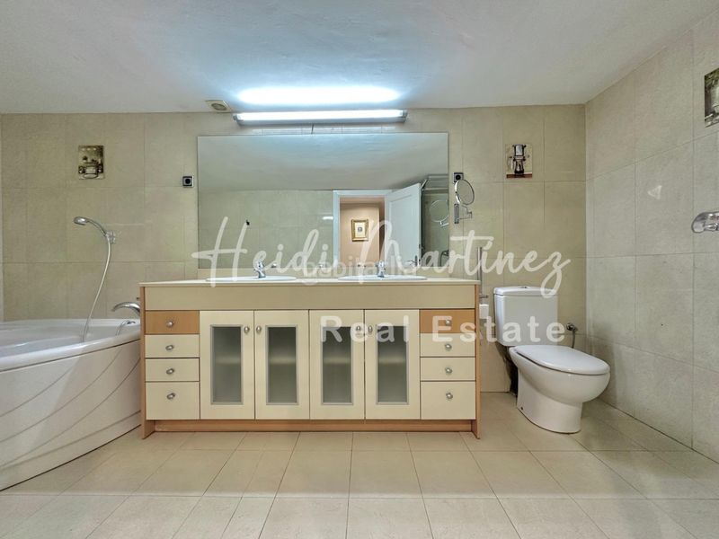 Foto 54a9da88-944e-41aa-aa8b-88945ee48d80. Casa amb calefacció a Molins de Rei