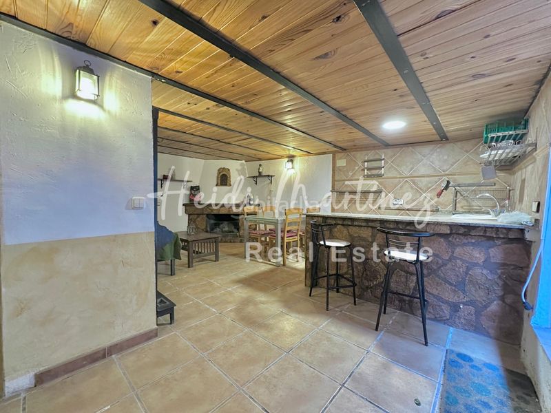 Foto 74a0e7bb-5435-44ae-80b9-a3d643435490. Casa amb calefacció a Molins de Rei