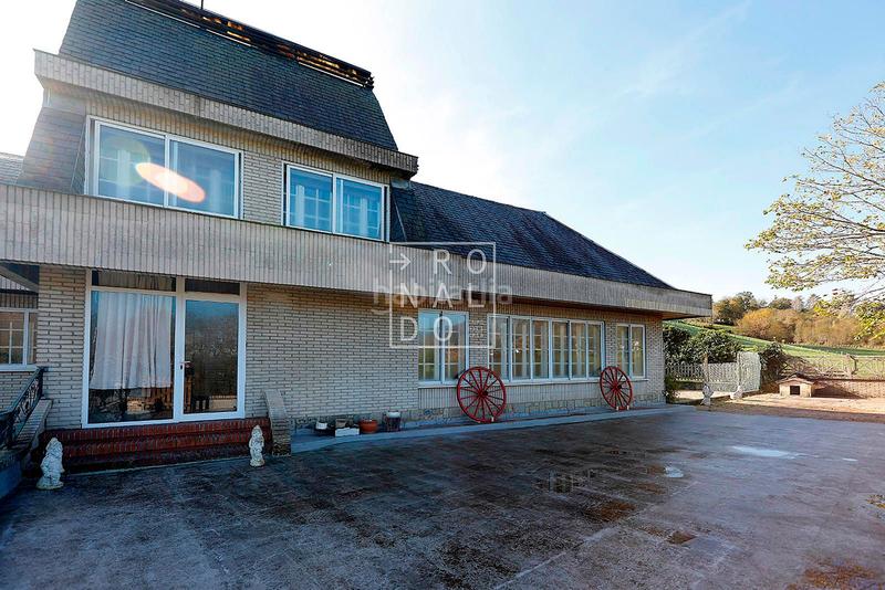 Foto 04fc446f-cf35-41e3-9ba5-f6b854dfdf33. Chalet mit heizung pool in Oiartzun