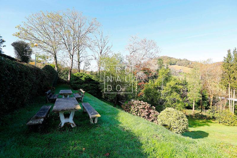 Foto 2d732856-f2f5-4d54-b070-1d098b82c3c9. Chalet mit heizung pool in Oiartzun