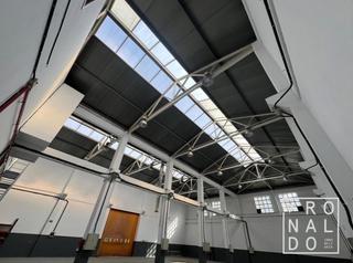 Nau industrial  Zircuito. Nave industrial en lasarteoria