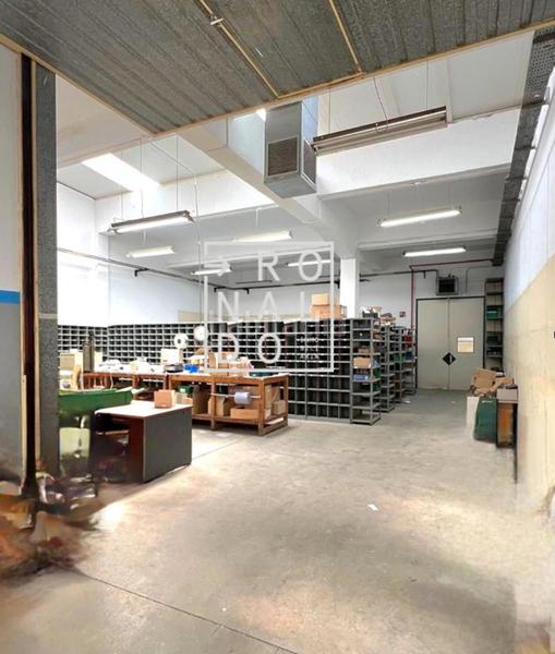 Foto 4400d4eb-bf46-4329-b376-ca271d3b5727. Fabrikhalle mit heizung in Andoain