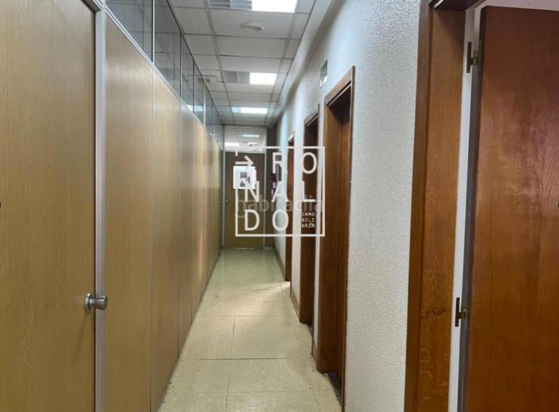 Foto 78a20722-eb7e-4ee2-b88c-f2a60b222b7c. Fabrikhalle mit heizung in Andoain