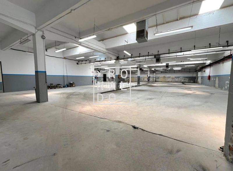 Foto c2456cc9-9ec4-4890-b0f9-1050231761ef. Fabrikhalle mit heizung in Andoain