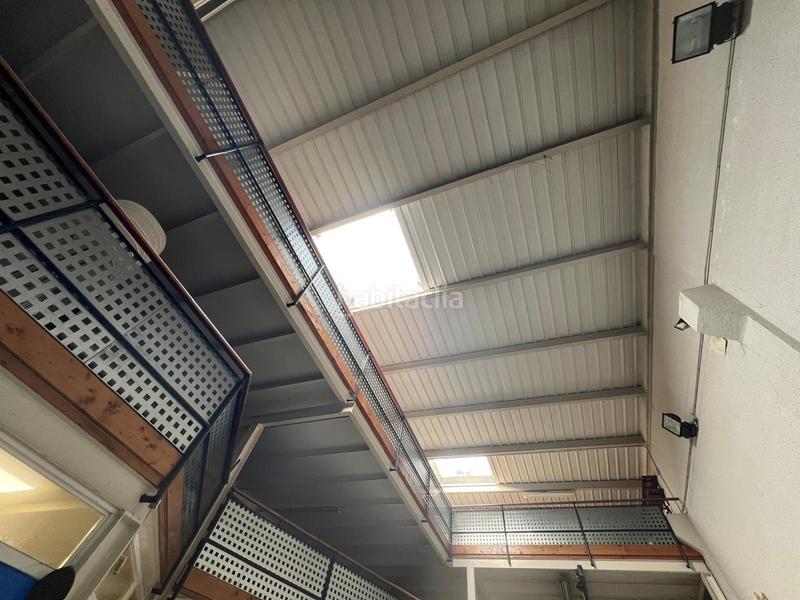 Foto fe9896fe-9e75-4c0e-b989-75ef8f54fd34. Bâtiment à usage industriel dans Oiartzun