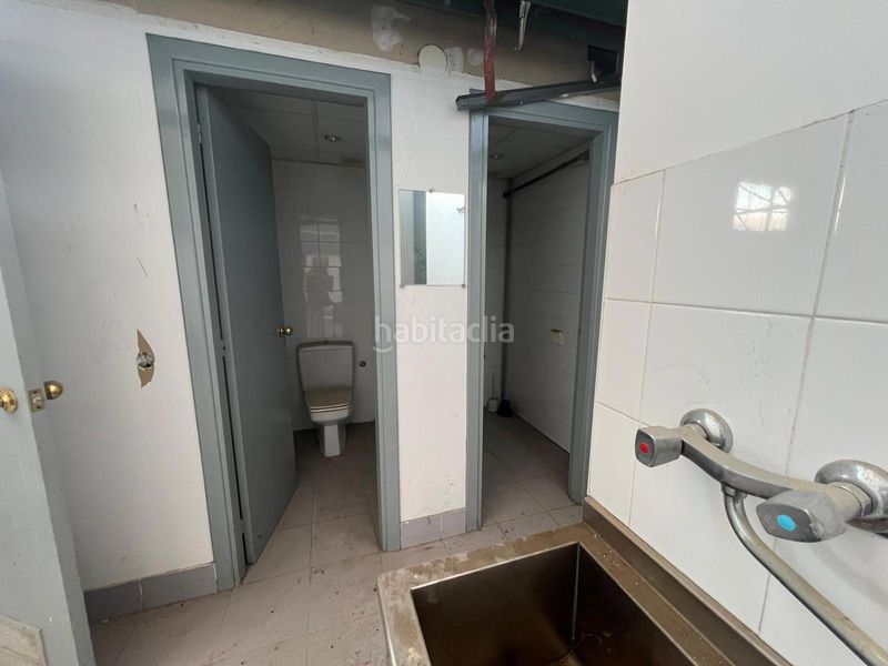 Foto c0f07f97-9316-45dd-8f63-c78116e7d365. Nau industrial a Oiartzun