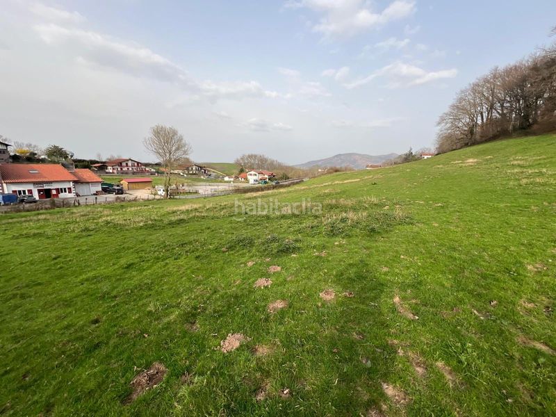 Foto a7c5e182-c0f0-4712-850e-6fa1f1d2b38e. Terreno residencial gran parcela residencial y rústica centro, navarra en Zugarramurdi