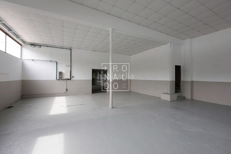 Foto 8f964357-7cd9-4b37-82ac-15042dff63dd. Nau industrial a Andoain