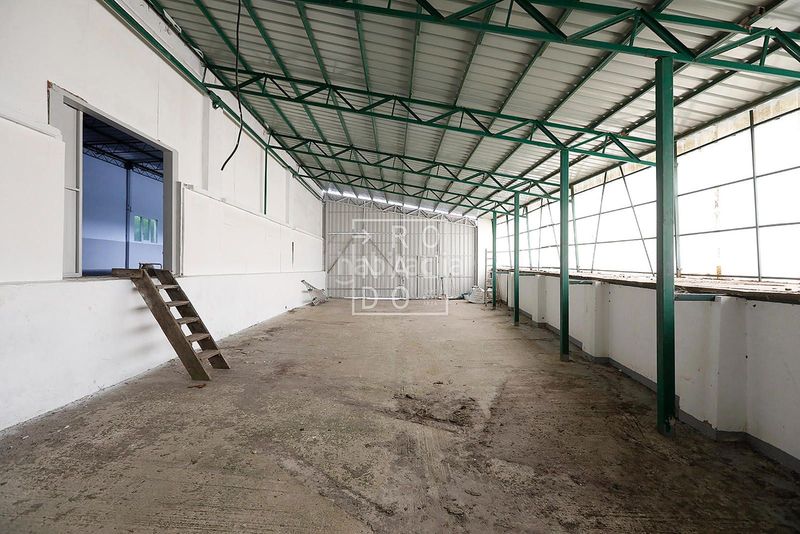 Foto d6adba07-67e6-417f-8745-d7b64da1d6b5. Nau industrial a Andoain