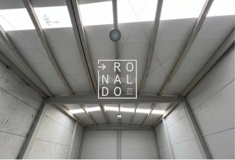 Foto 0c56e05e-a2e4-450b-93df-8d22e9349803. Nau industrial a Azpeitia