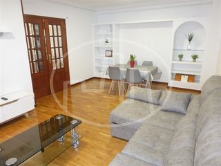 Rent Flat  Calle de irunlarrea. Al lado del complejo hospitalario, conservatorio de musica...