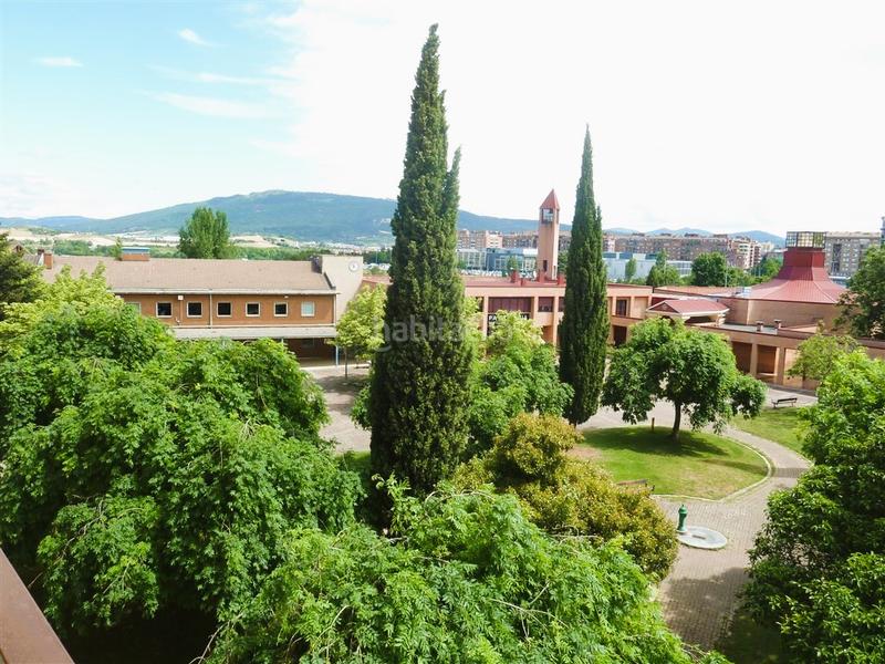 Foto 4c3c09a3-579d-4c6a-b572-37e294e8e9a2. Rent flat with heating in Barañáin / Barañain