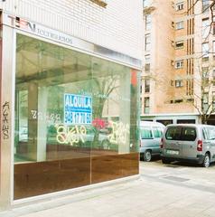 Lloguer Local Comercial  Calle de iñigo arista. Local en alquiler en iturrama, calle iñigo arista, con amplio es