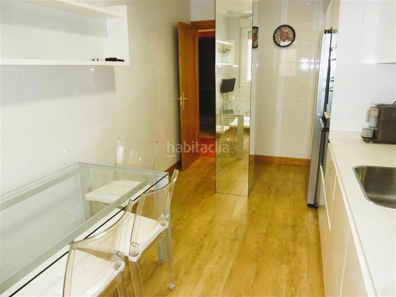 Foto 51c5629c-a2d3-4143-9f70-ffaa0dcbe794. Affitto duplex con camino riscaldamento in Casco Antiguo Pamplona / Iruña