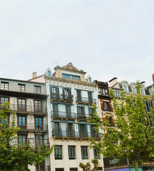 Foto e1cfef60-5844-4d1f-a513-732439b168e9. Affitto duplex con camino riscaldamento in Casco Antiguo Pamplona / Iruña