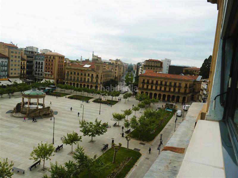 Foto e4001b81-c254-4935-b984-e90004657079. Affitto duplex con camino riscaldamento in Casco Antiguo Pamplona / Iruña