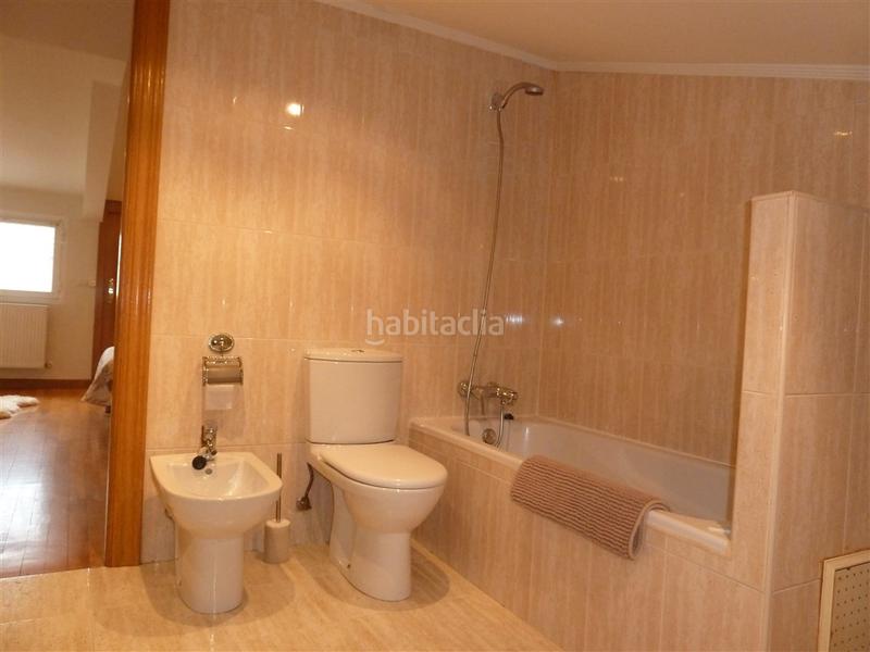 Foto ed2e0696-821a-42e2-aa79-26e1c9550b09. Affitto duplex con camino riscaldamento in Casco Antiguo Pamplona / Iruña