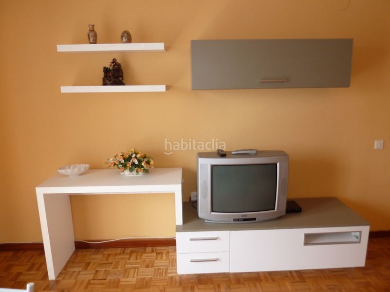 Foto 3b0ab1a7-bd70-4aaf-8247-c79725a6ccef. Piso  en venta en luis morondo, azpilagaña, muy buena ubicación cercano a las universidades y bien comunicado. totalmente exterior, en Pamplona / Iruña
