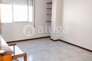 Miete Etagenwohnung in Moaña. Alquiler céntrico en moaña con admisión de 1 mascota.