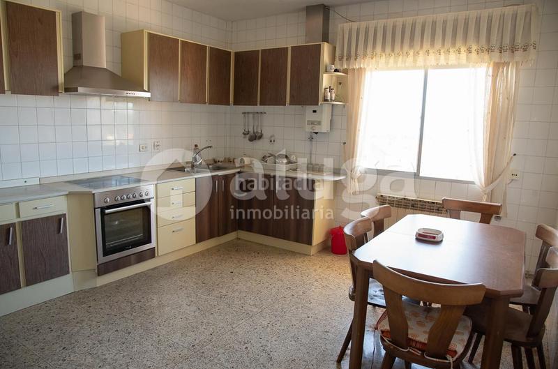 Foto 4aa78f96-fc24-4b33-82b6-89a96bab94d3. Haus mit heizung in Darbo Cangas