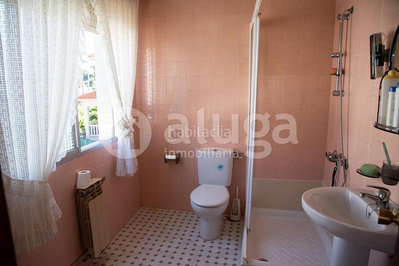 Foto e31190aa-e859-4b53-8954-e88c3831ec27. Haus mit heizung in Darbo Cangas