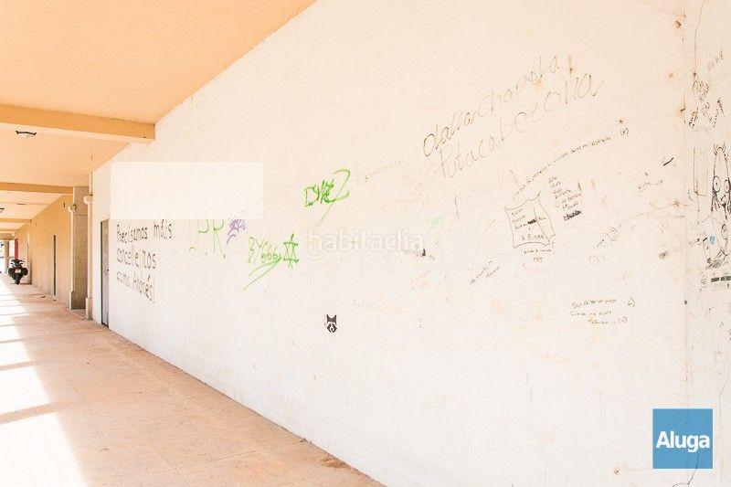 Foto fd633e5f-a076-4cec-acd1-4ca8f9b459cb. Local comercial a Cangas pueblo Cangas