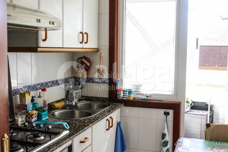 Foto cb1fd0de-8466-4040-9869-0c93285bea58. Flat with heating in Coiro Cangas