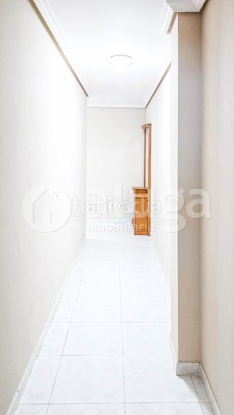 Foto 413c7b19-5216-461a-a04e-cbfe414bf182. Alquiler piso aluga inmobiliaria ofrece como alquiler anual maravilloso en el centro en Cangas