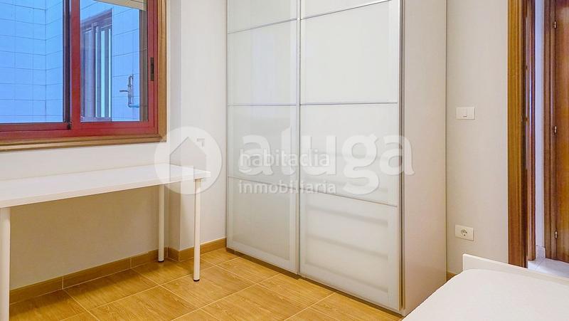 Foto cdaba12e-28dc-42e9-8ae8-ce424fdc193d. Alquiler piso aluga inmobiliaria ofrece como alquiler anual maravilloso en el centro en Cangas