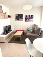 Lloguer Pis a Coiro. Aluga inmobiliaria alquila anualmente, luminoso piso de 2 dormit