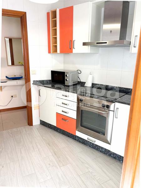Foto 5edc3a0d-e5a9-4d8c-ab55-5cb81e2fd4ef. Rent flat with heating in Coiro Cangas