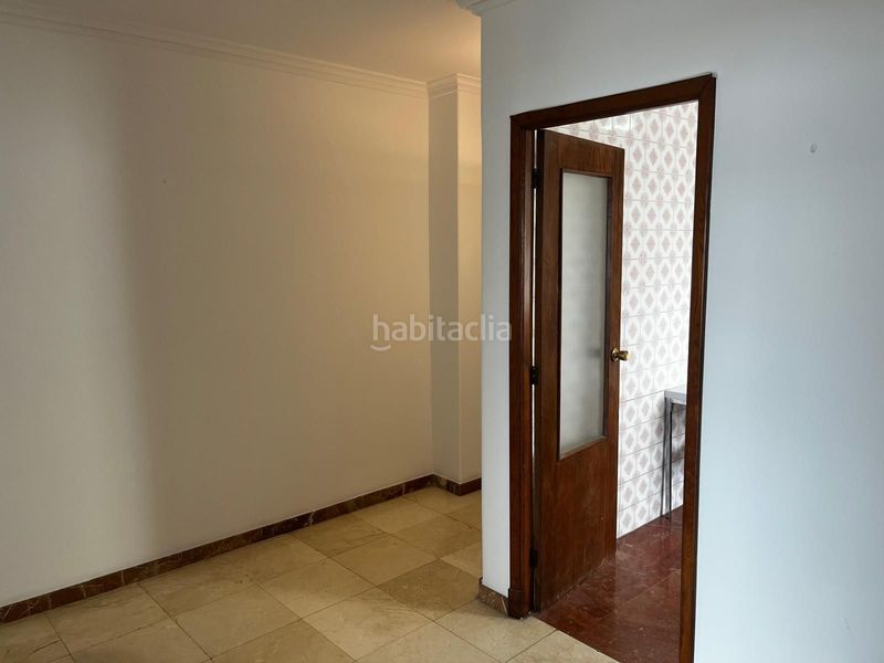 Foto bc5f05b8-2ad9-4c9e-8fa6-a15507217322. Rent flat in Coiro Cangas
