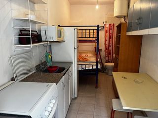 Miete Geschäftsraum in Cangas Pueblo. Aluga inmobiliaria alquila local en el centro de cangas do morra