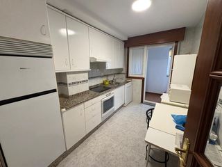 Affitto Appartamento in Coiro. Aluga inmobiliaria alquila anualmente piso de 2 habitaciones y 2