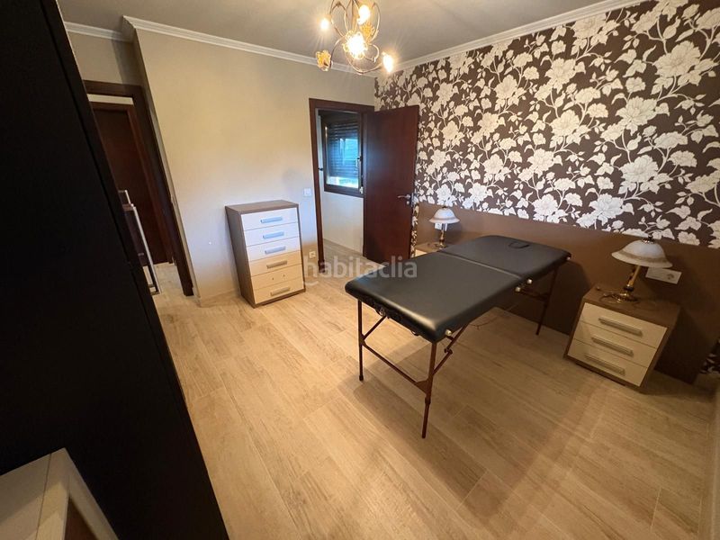 Foto ae13398d-38ee-4b4c-a742-e140a8688b27. Casa amb aparcament a Coiro Cangas